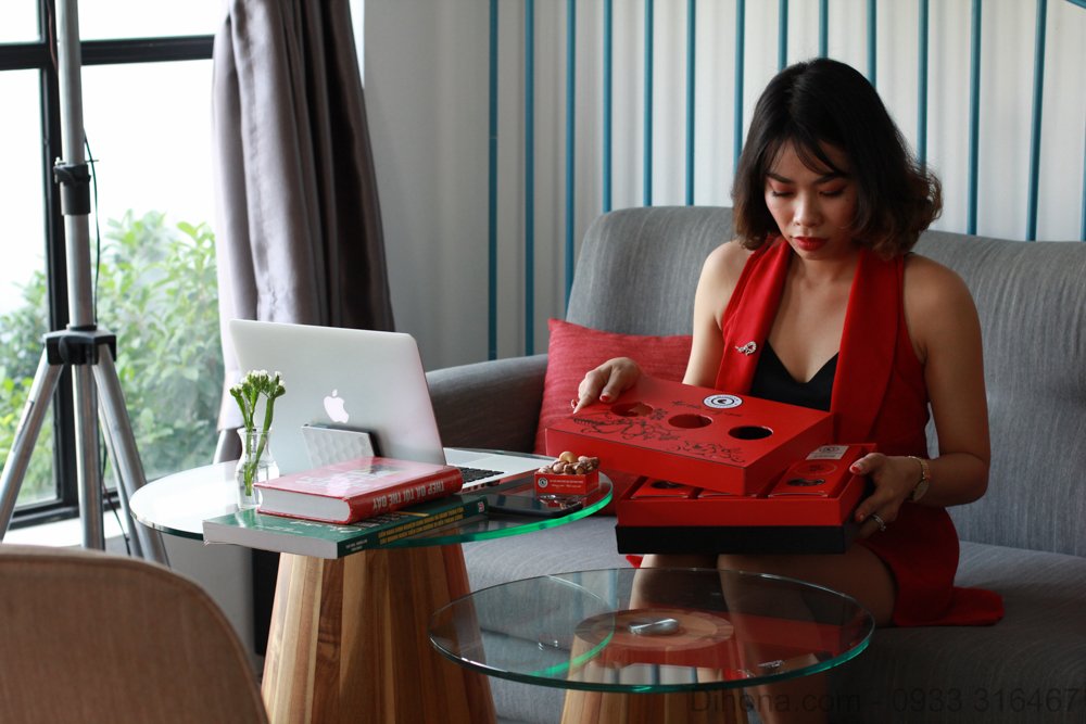 qua-tang-doanh-nghiep