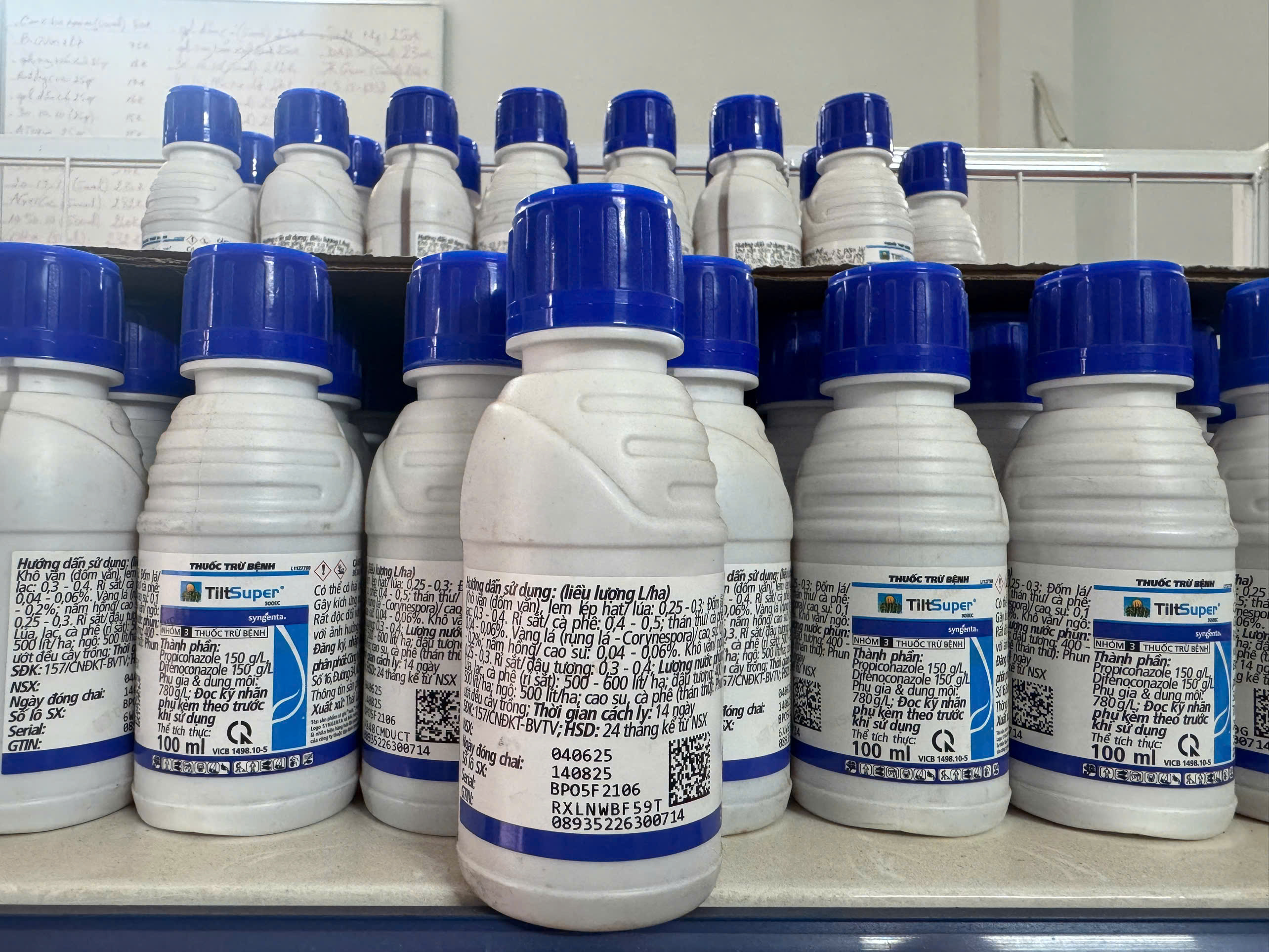 Thuốc trừ bệnh Tilt Super 300EC 100ml